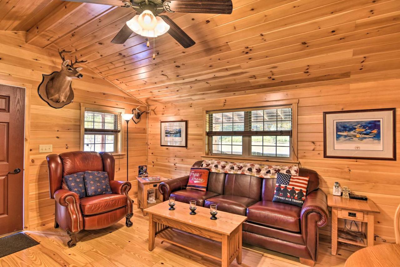 Pet-Friendly Cabin With Fire Pit And River Access! Parsons Extérieur photo