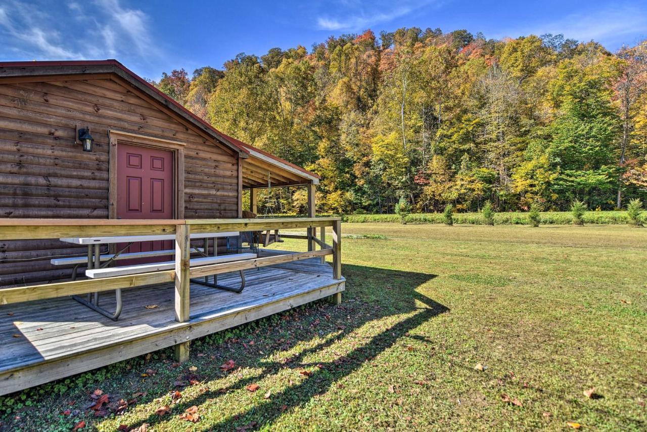 Pet-Friendly Cabin With Fire Pit And River Access! Parsons Extérieur photo