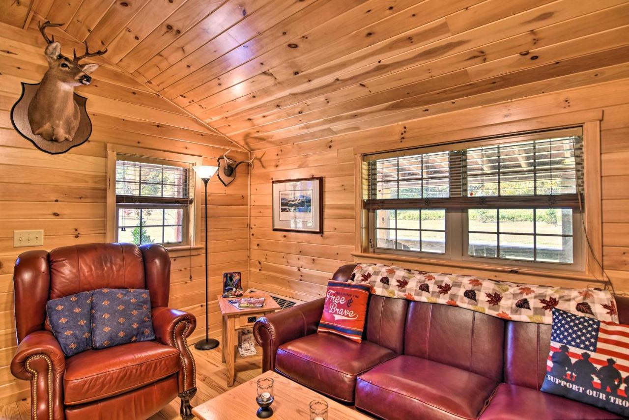 Pet-Friendly Cabin With Fire Pit And River Access! Parsons Extérieur photo