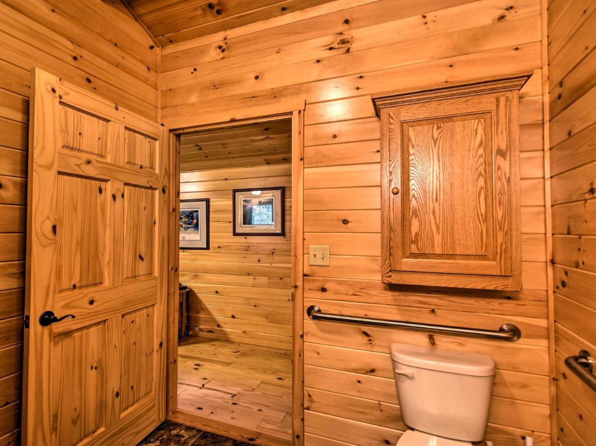 Pet-Friendly Cabin With Fire Pit And River Access! Parsons Extérieur photo