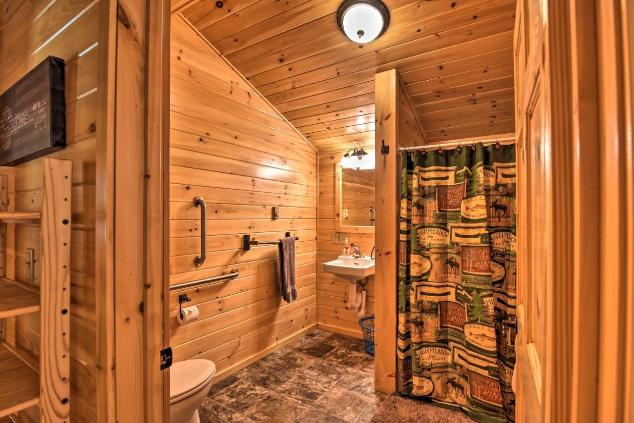 Pet-Friendly Cabin With Fire Pit And River Access! Parsons Extérieur photo